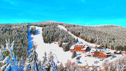 Panorama Jižní svahy, Hotel, Nástup