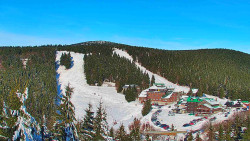 Panorama Jižní svahy, Hotel, Nástup