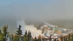 Panorama Jižní svahy, Hotel, Nástup