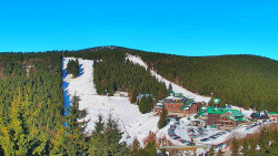 Panorama Jižní svahy, Hotel, Nástup