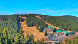 Panorama Jižní svahy, Hotel, Nástup