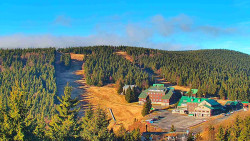 Panorama Jižní svahy, Hotel, Nástup