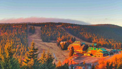 Panorama Jižní svahy, Hotel, Nástup