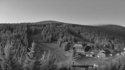 Panorama Jižní svahy, Hotel, Nástup