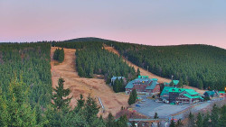 Panorama Jižní svahy, Hotel, Nástup