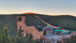 Panorama Jižní svahy, Hotel, Nástup