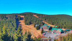 Panorama Jižní svahy, Hotel, Nástup