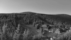 Panorama Jižní svahy, Hotel, Nástup