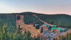 Panorama Jižní svahy, Hotel, Nástup