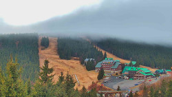 Panorama Jižní svahy, Hotel, Nástup