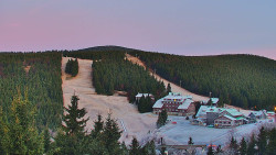 Panorama Jižní svahy, Hotel, Nástup