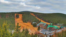 Panorama Jižní svahy, Hotel, Nástup
