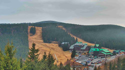 Panorama Jižní svahy, Hotel, Nástup
