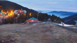 Panorama Jižní svahy, Hotel, Nástup