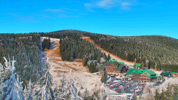 Panorama Jižní svahy, Hotel, Nástup