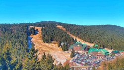 Panorama Jižní svahy, Hotel, Nástup