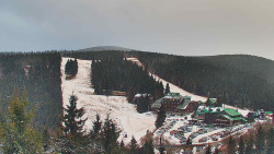 Panorama Jižní svahy, Hotel, Nástup