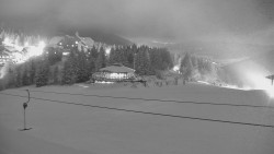 Panorama Jižní svahy, Hotel, Nástup