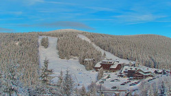 Panorama Jižní svahy, Hotel, Nástup