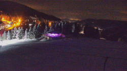 Panorama Jižní svahy, Hotel, Nástup