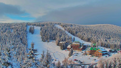 Panorama Jižní svahy, Hotel, Nástup