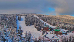 Panorama Jižní svahy, Hotel, Nástup