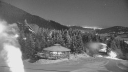 Panorama Jižní svahy, Hotel, Nástup