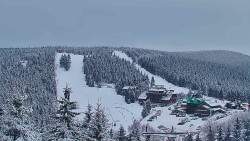 Panorama Jižní svahy, Hotel, Nástup