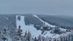 Panorama Jižní svahy, Hotel, Nástup