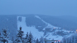 Panorama Jižní svahy, Hotel, Nástup