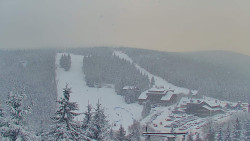 Panorama Jižní svahy, Hotel, Nástup