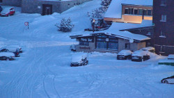 Panorama Jižní svahy, Hotel, Nástup