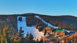 Panorama Jižní svahy, Hotel, Nástup