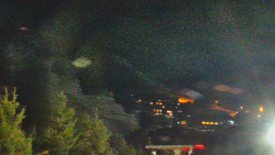 Panorama Jižní svahy, Hotel, Nástup