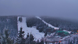 Panorama Jižní svahy, Hotel, Nástup
