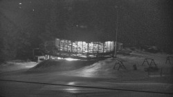 Panorama Jižní svahy, Hotel, Nástup