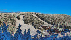 Panorama Jižní svahy, Hotel, Nástup