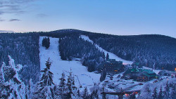 Panorama Jižní svahy, Hotel, Nástup