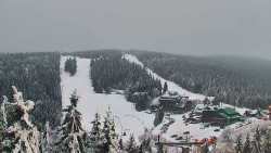Panorama Jižní svahy, Hotel, Nástup