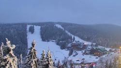 Panorama Jižní svahy, Hotel, Nástup