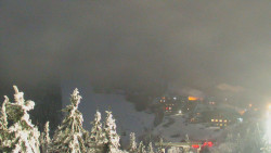 Panorama Jižní svahy, Hotel, Nástup