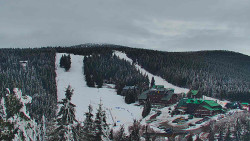 Panorama Jižní svahy, Hotel, Nástup