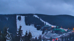 Panorama Jižní svahy, Hotel, Nástup