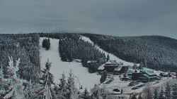 Panorama Jižní svahy, Hotel, Nástup
