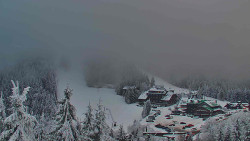 Panorama Jižní svahy, Hotel, Nástup