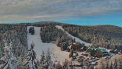 Panorama Jižní svahy, Hotel, Nástup