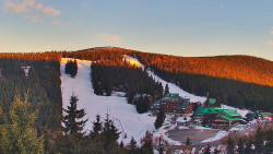 Panorama Jižní svahy, Hotel, Nástup