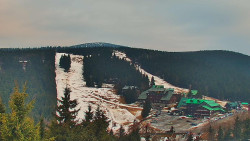 Panorama Jižní svahy, Hotel, Nástup