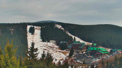 Panorama Jižní svahy, Hotel, Nástup