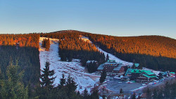Panorama Jižní svahy, Hotel, Nástup